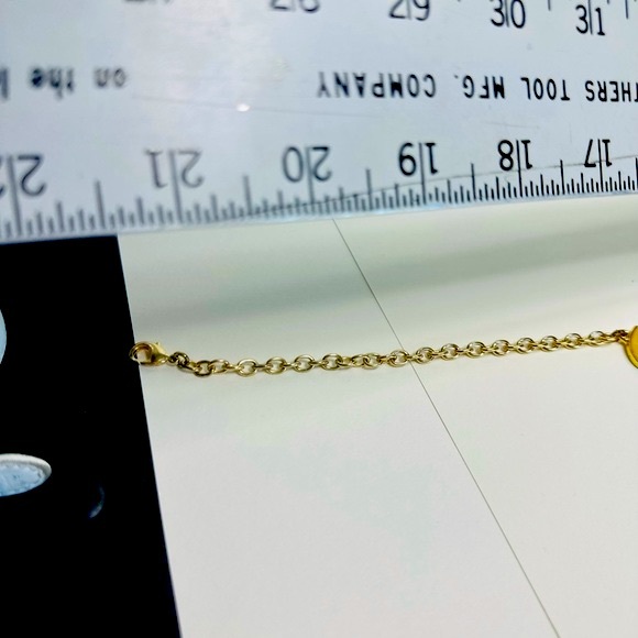 Anthropologie Chandelier Pendant Necklace Neutral Tones Gold Chain ONE SIZE NEW! - Picture 9 of 11